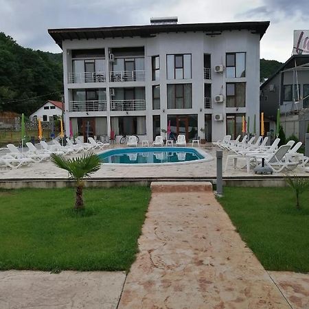 Vila Hercules Dubova Ngoại thất bức ảnh
